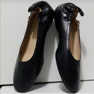 Everlane day flat black leather, sz 6/6.5 like new